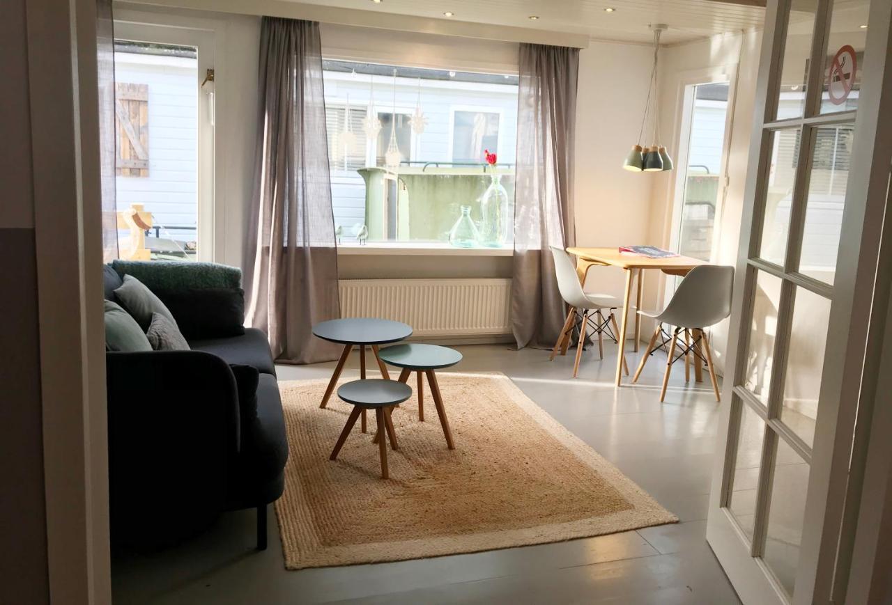 Houseboat Apartment With Water Terrace, Free Parking, Free Bikes & Fast Wifi Amsterdam Zewnętrze zdjęcie
